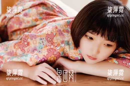 GIRLT果团网 - 松果儿的肉丝合集：下载之后，你会发现自己变得大胆