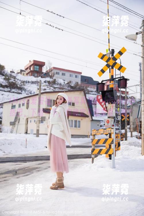 IMiss爱蜜社 - 户外写真里的Angela小热巴，下载一下，你确定不想多看一眼？