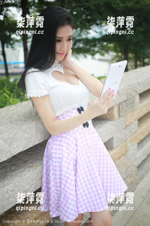 MyGirl美媛馆 - 伊小七MoMo的办公室图册：最新一季的办公小道具，被我拿来拍美照啦