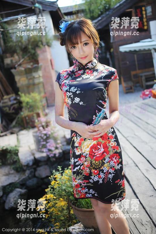 MyGirl美媛馆 - 伊小七MoMo来啦，居然化身小天使，快来上壁纸！