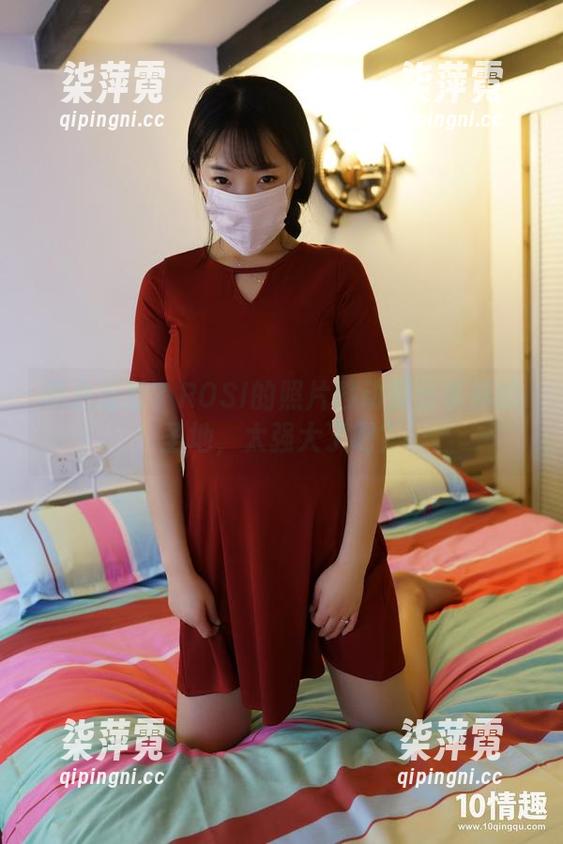黑色蕾丝？ROSI的照片移动到分享界的圣地，太强大了吧？