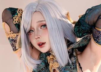 圣诞特别篇里，Sayo Momo的甜美女仆资源令人想要犯规。