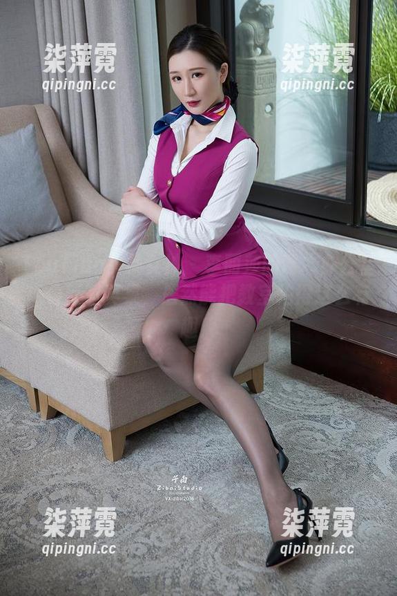 TouTiao头条女神-李丽莎 TouTiao头条女神 - 李丽莎的课本办公室:最新写真集,居然能把教室拍得这么有趣!