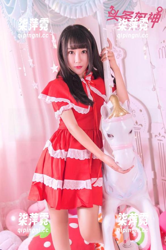 TouTiao头条女神-松果儿 TouTiao头条女神 - 又来了,松果儿泳衣写真集更新,都是我心目中的完美身材!