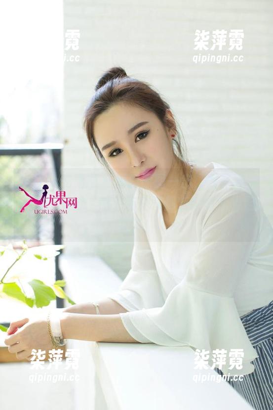 UGirls尤果网-尤菲儿 UGirls尤果网 - 福利原图一出,尤菲儿女王光环四射,似乎连空气都变得有气势起来了!