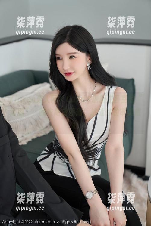 Xiuren秀人网 - Candy糖糖在卧室的“闹剧”：睡衣高清图册，挑战你的审美底线