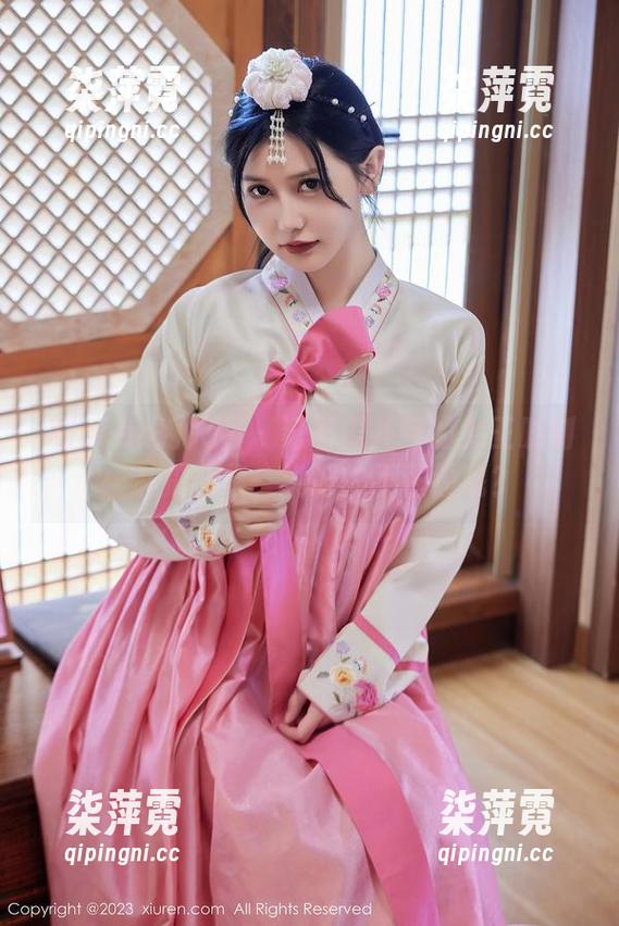 Xiuren秀人网 - 记录周井空的女王时刻：私拍合集，说好的不正经呢？