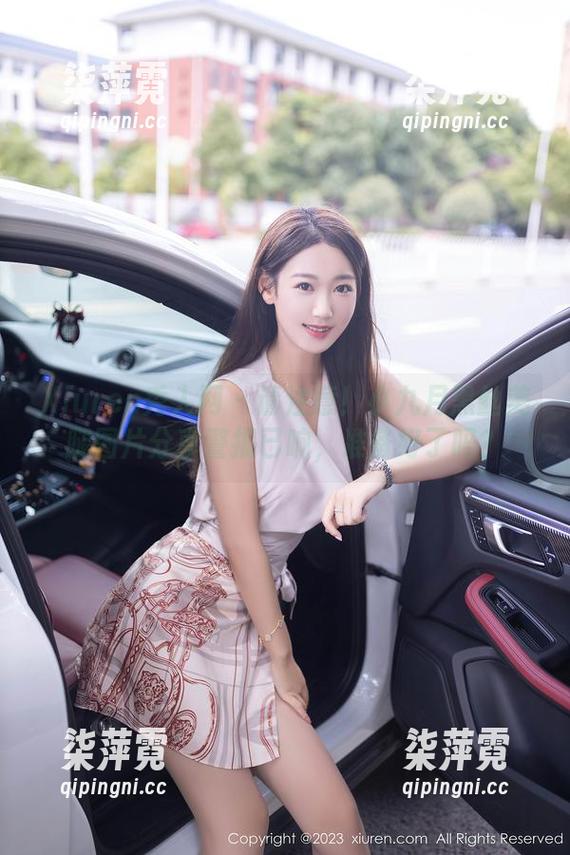 Xiuren秀人网 - 请注意！小九月黑丝美腿图片分享警报已响，准备好了吗？