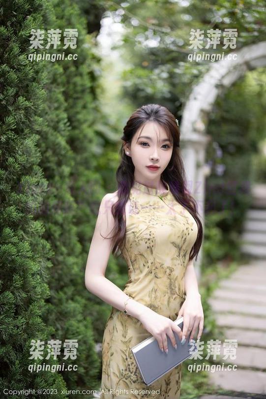 Xiuren秀人网 - 你见过战姝羽Zina红裙的图库吗？我只能说……太了不起了！
