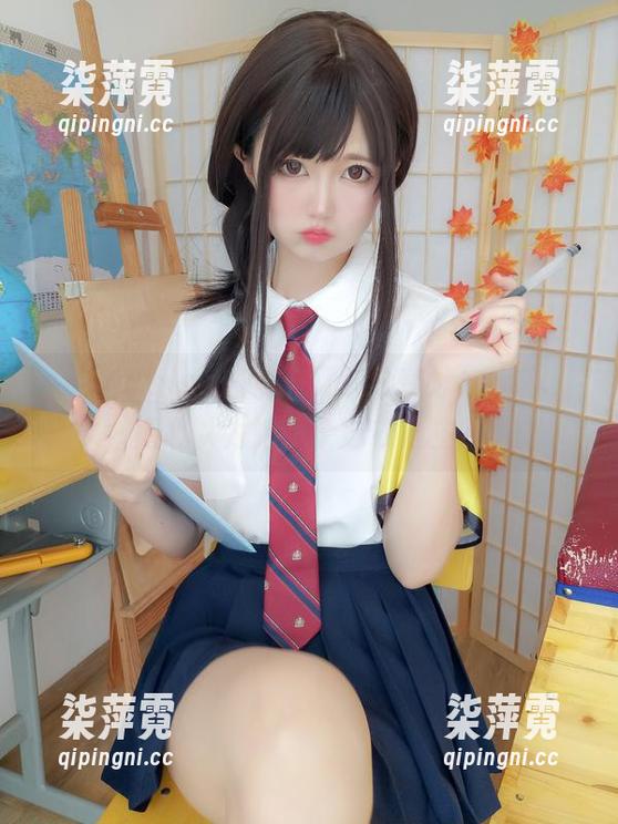 啊！nagisa魔物喵又来分享泳衣合集，真心以为她是个泳衣博主？
