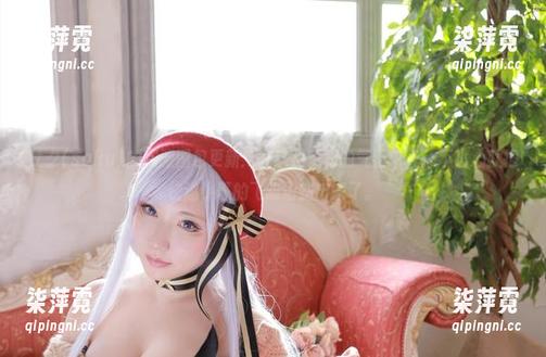 サク(saku)的和服图包更新：在这种优雅的气氛中，一不小心就把快递小哥的飞踹给站出来了。