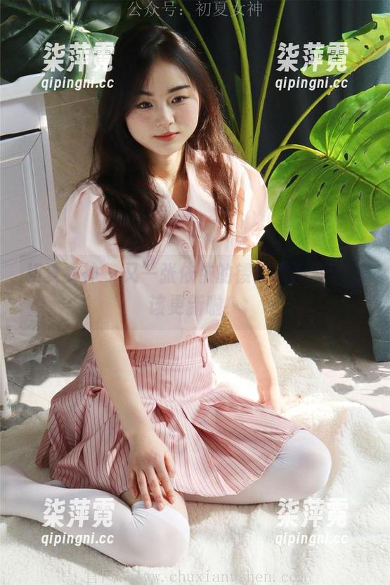 初夏女神 - 又一张依依的镂空写真，网盘该更新啦！