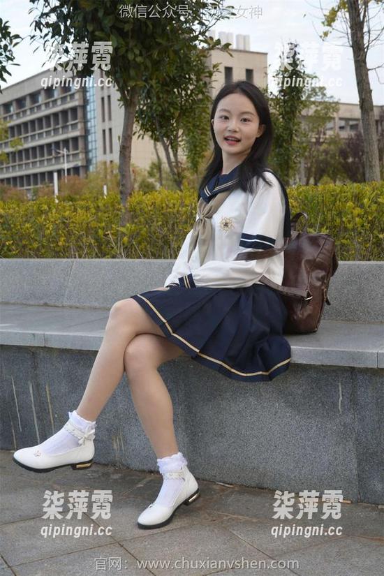 初夏女神 - 图片那个角度，能让双双显得黑白天使如此迷人，难不成这就是摄影的“密码”？