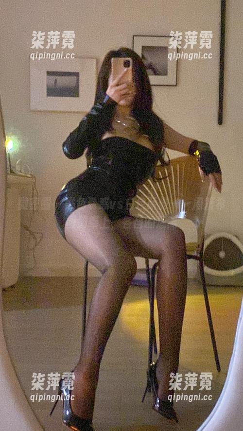周妍希 微密圈 - 黑色诱惑vs白色骄傲——周妍希图册奉上,各自的迷离
