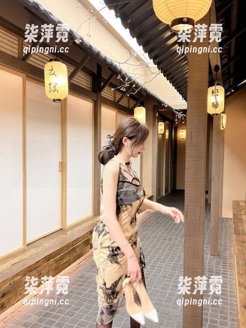 微密圈 - 私拍大腿推荐：看吧，周妍希的美丽白旗再一次迎风飘扬！