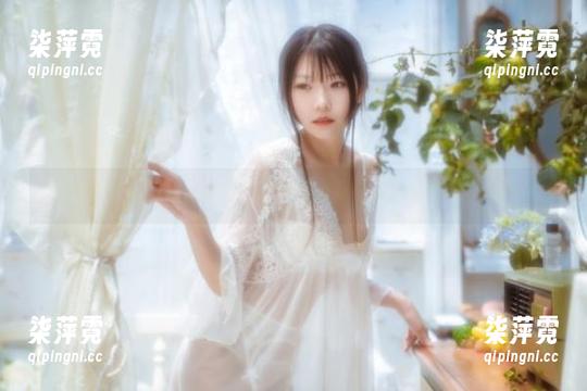 坏露露香宝 坏露露香宝的阳光庭院制服合集,好奇心满满的图片特辑!