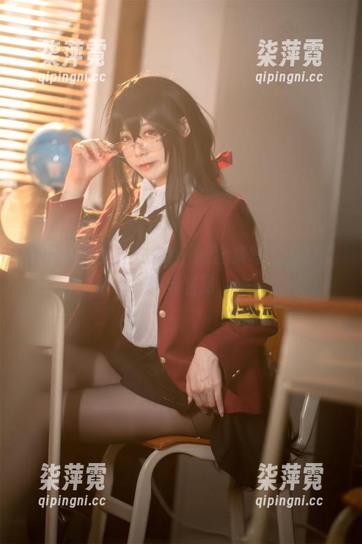 不只是修女：安食Ajiki全集写真里的柔软与坚韧