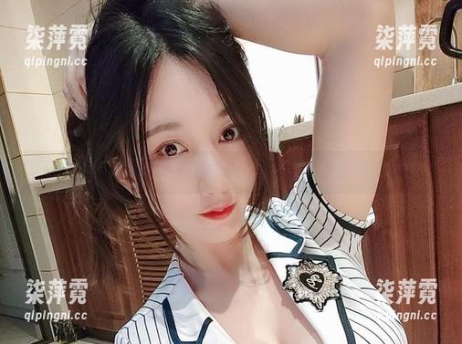 微密圈 - 小玉吃果冻浴室美图集：图包里的微妙情愫