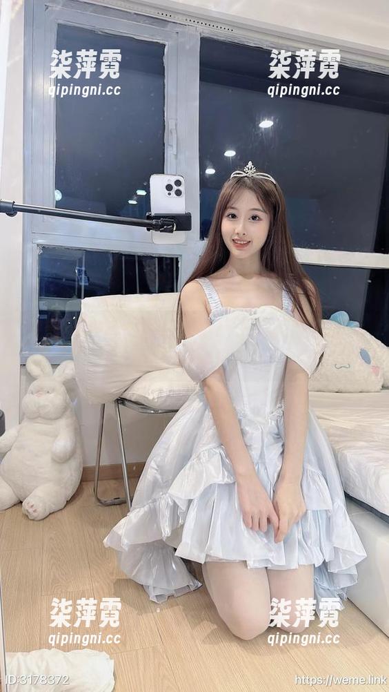 小萌子 微密圈 - 修女图册:小萌子的无敌反差大集合