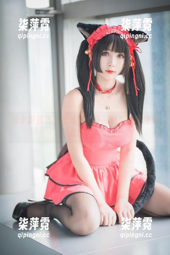 小酥酱 看小酥酱怎么把黑丝女仆福利版演绎得如此随性?