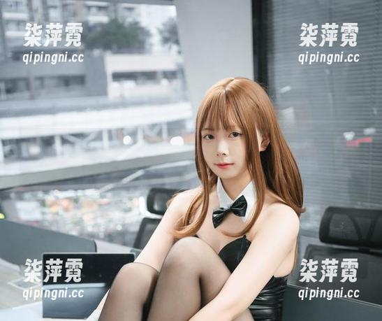 巧克力小圆面包 图片里的甜蜜幻影,巧克力小圆面包化身为淡淡的恋兔。