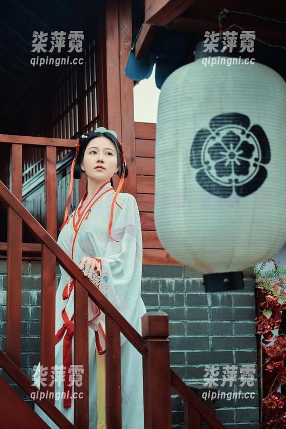 年年Nnian图集：花嫁里的一丝不羁，我看到了