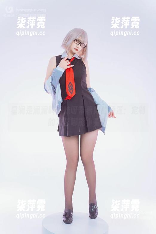 星澜是澜澜叫澜妹呀带着她的睡莲：定制的才艺哪能小看？