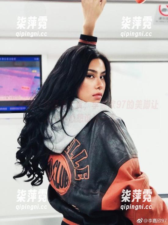 微密圈 - 作品集大赏，李嘉欣97的美脚让人不小心想设计一下。