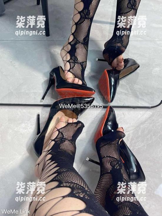 微密圈 - 桃沢樱呀与办公室的那点事，原图有趣，套图更是眼前一亮