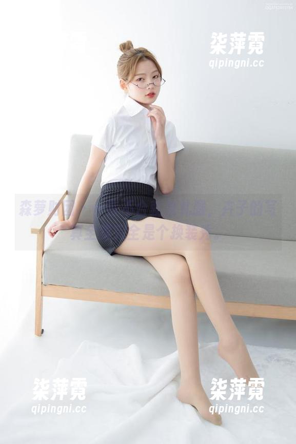 森萝财团-卉子 森萝财团 - 一言不合就换礼服,卉子的写真全集完全是个换装秀。