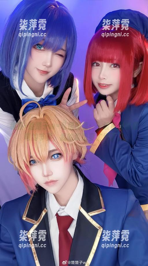 和服+楚楚子w=私房图集：一波被服装掰弯的节奏，我的眼睛要忙坏了。