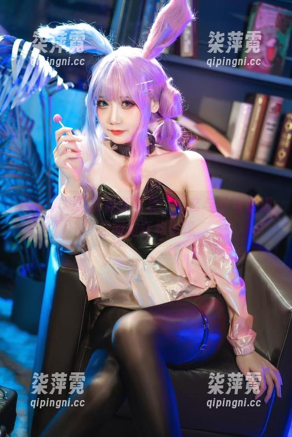 综合焖焖碳的最新写真，符玄与星穹铁道之间的轻松影像
