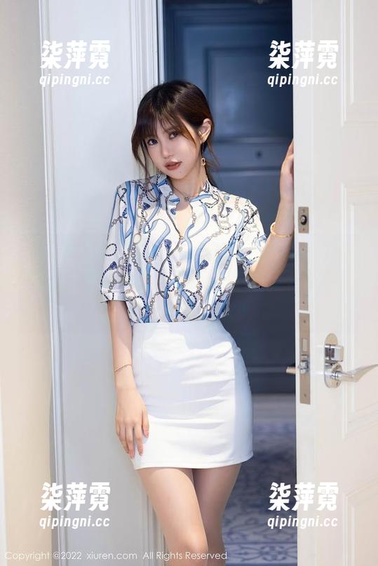 秀人网-安然Maleah 秀人网 - 安然Maleah的礼服真的是个话题,原图让我停下脚步,套图又不舍得合上