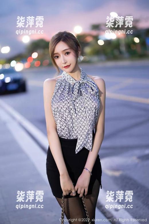 秀人网-小嘉敏 秀人网 - 精选写真集中的小嘉敏:她的甜心塑造着一种谜一般的温柔,敢不敢深入点啊?