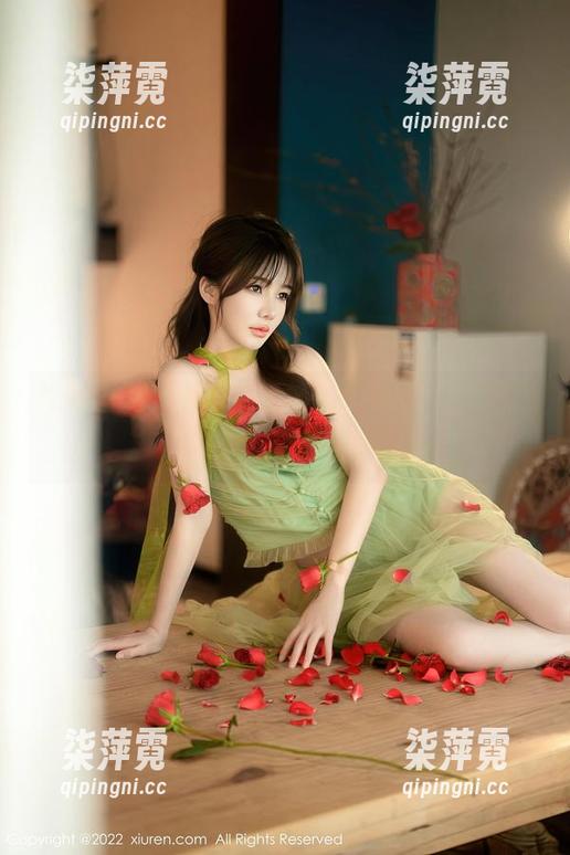 秀人网 - 免费体验楚恬Olivia的“美足”图册，哇，品味你想不到的