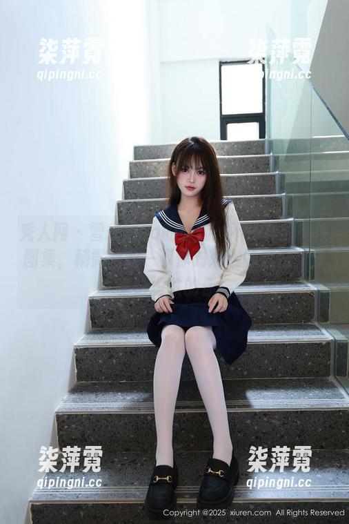 秀人网-雪瑞Lisa 秀人网 - 雪瑞Lisa的瑜伽:不一样的随性图集,稍微扭曲一下你对瑜伽的想法,分享给勇敢的你!