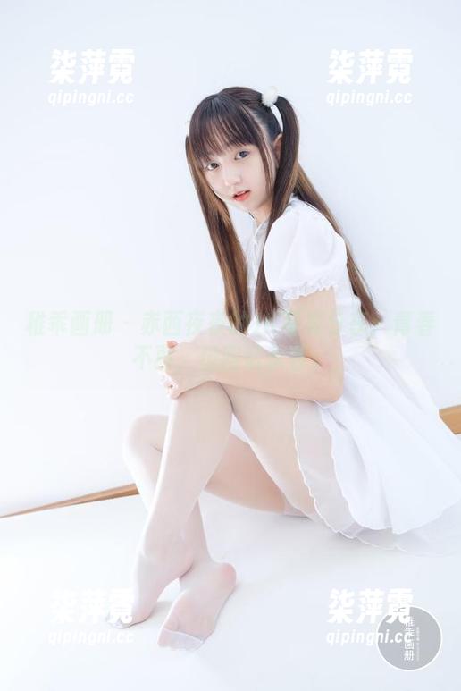 稚乖画册-赤西夜夜 稚乖画册 - 赤西夜夜的JK写真分享:青春不再,但回忆永存。