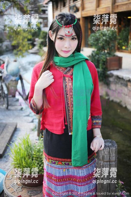美媛馆 - 你见过如此软软爱吃肉的黑白壁纸吗？原图简直让人想多看两眼！