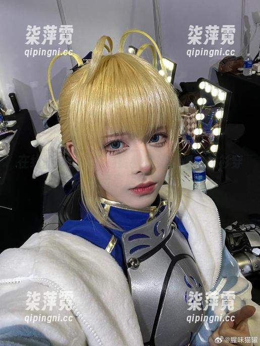 在线图片：腥味猫罐教你如何把白衬衫穿出家居风？