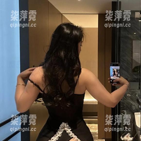 詹詹 微密圈 - 詹詹的婚纱:图集里隐藏的小心思