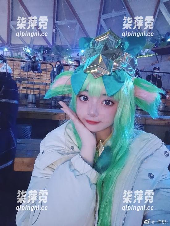 许枳 一波免费的JK照片,许枳真会玩,这画面也太好看了吧。