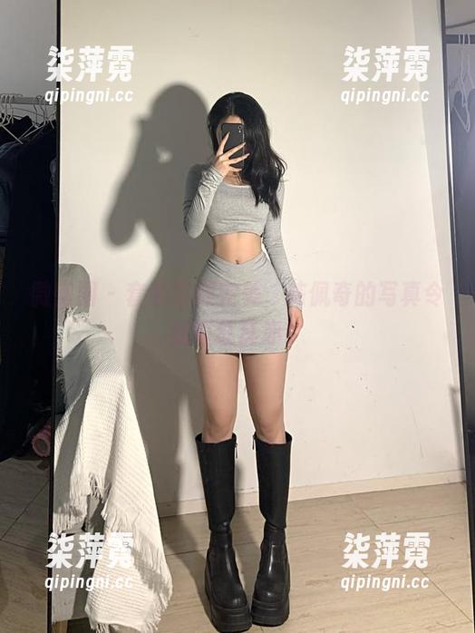 微密圈 - 套装再臻完美，陈佩奇的写真令我面红耳赤！