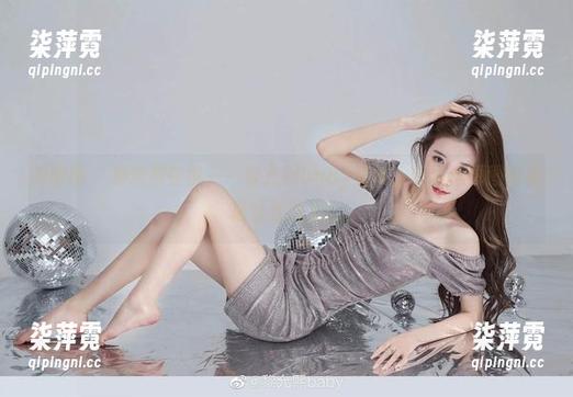 微密圈 - 海边那些事——黎允熙baby在线，你猜这原图哪张最让我驻足？